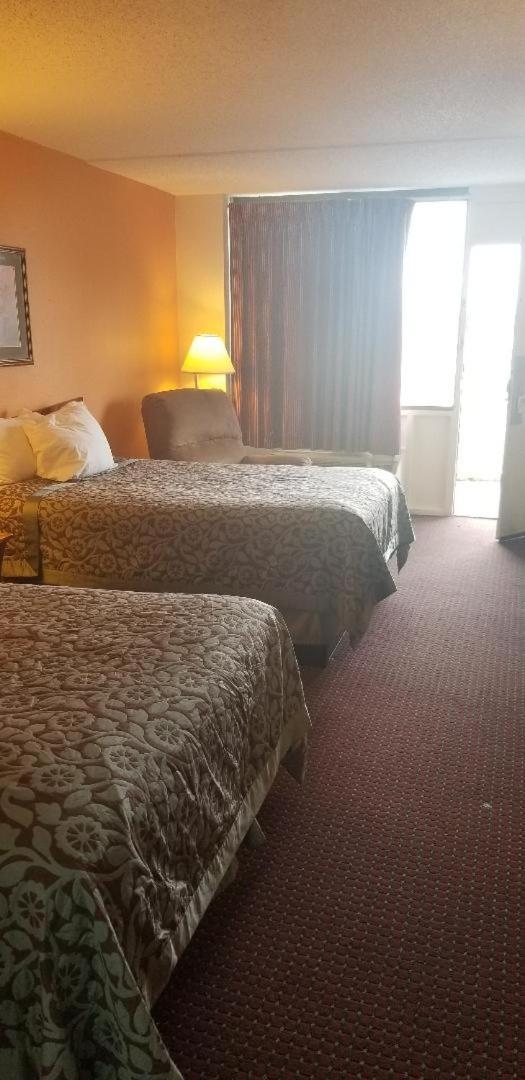 Americas Best Value Inn Holly Springs Bagian luar foto